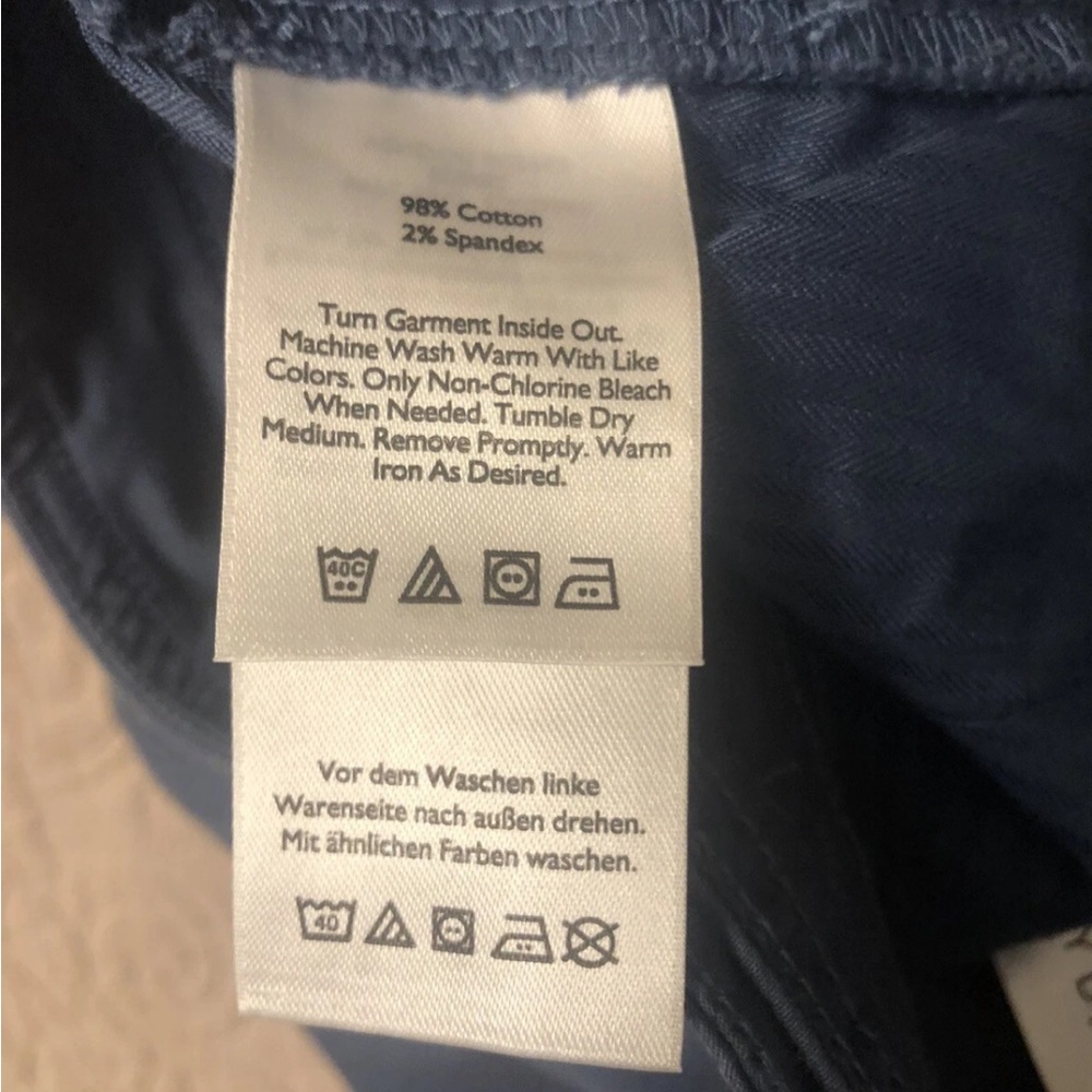 Eddie Bauer Shorts Size 12 Aspire Chino Dust Indigo Women’s NWT Slightly Curvy - Picture 7 of 8